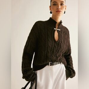 Commense Cotton Keyhole Neckline Knit Top